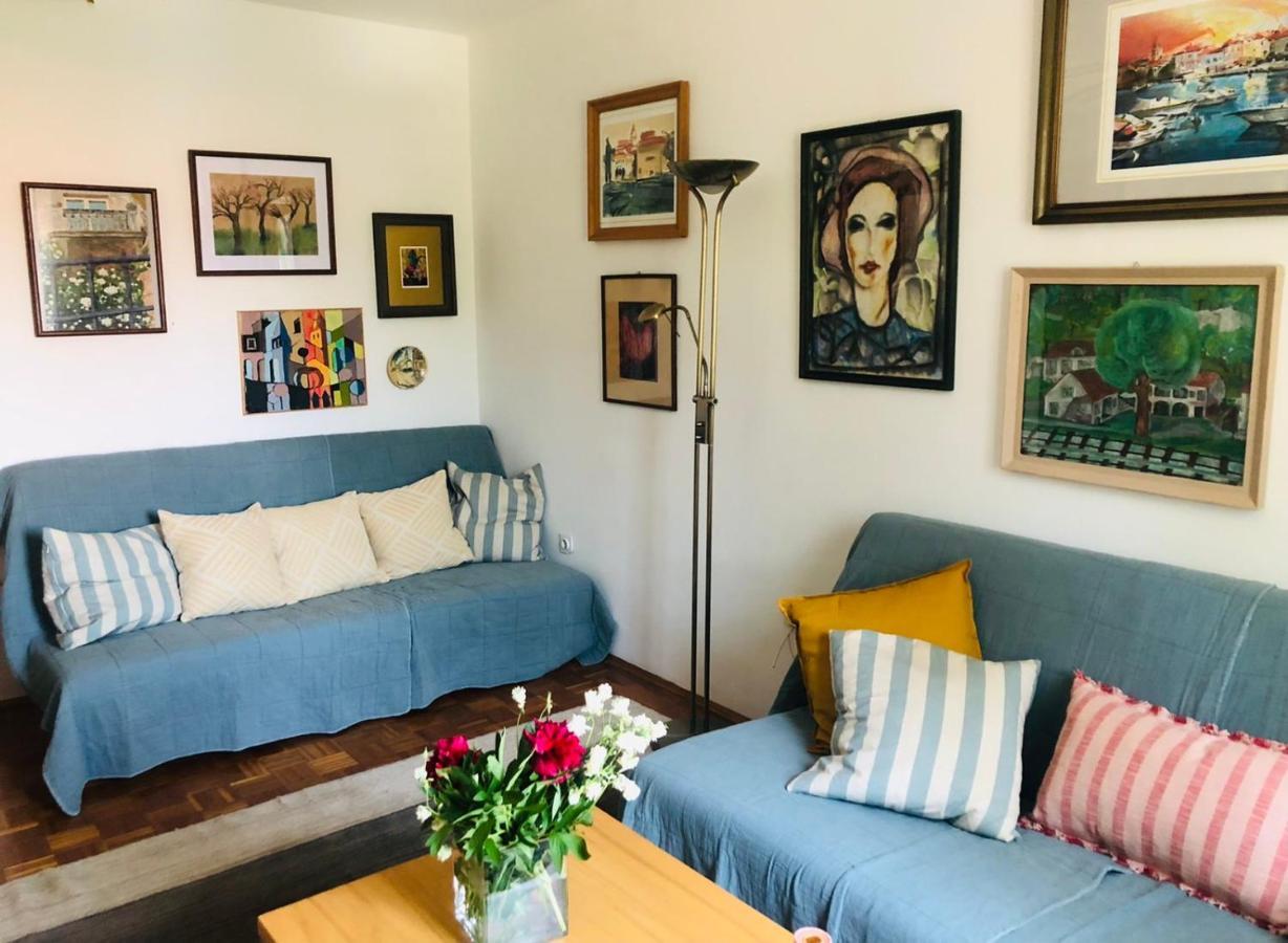Beautiful Apartment With Balcony Πούλα Εξωτερικό φωτογραφία